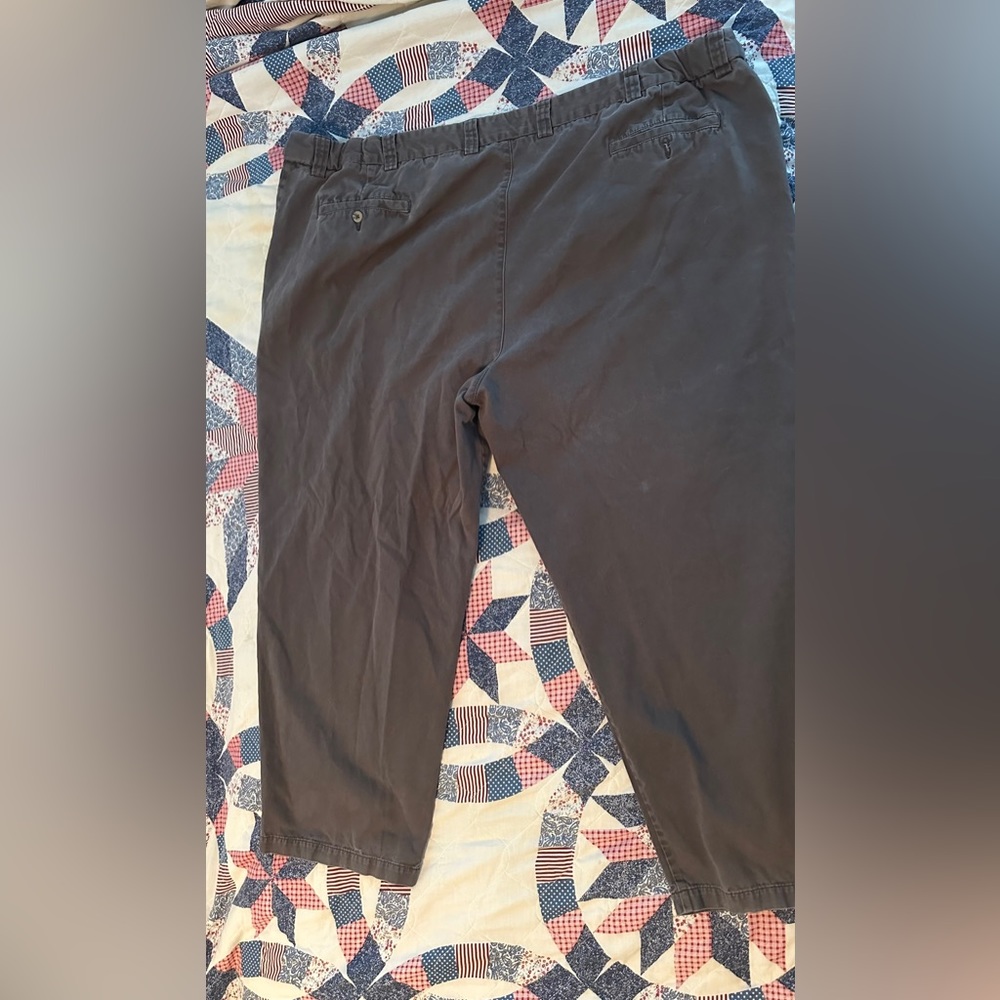 Harbor Bay 54x30 Gray pants. Used but in good condition no stains.